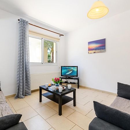 Sirena Bay Villa Pernera ภายนอก รูปภาพ