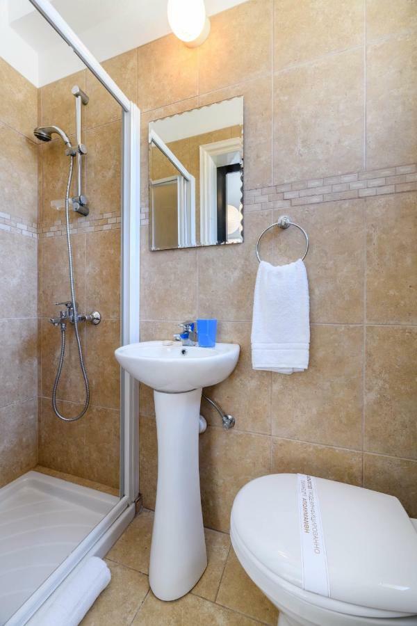 Sirena Bay Villa Pernera ภายนอก รูปภาพ